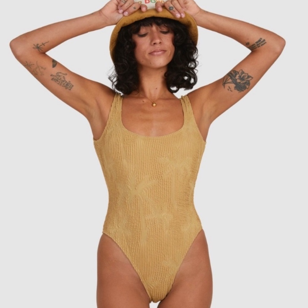 🔥🔥BILLABONG - VERANO SQUARE TANKER ONE PIECE🔥🔥 - Picture 4 of 11
